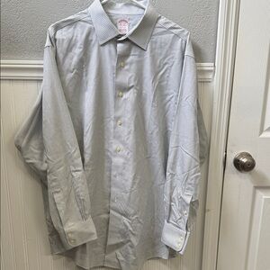 Men's Gray Checkered Shirt
